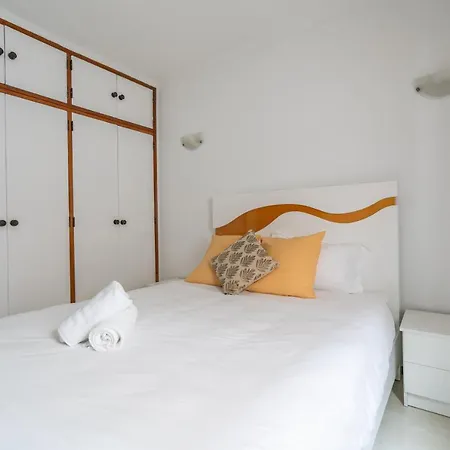 Sunshine House Vakantiehuis Quarteira