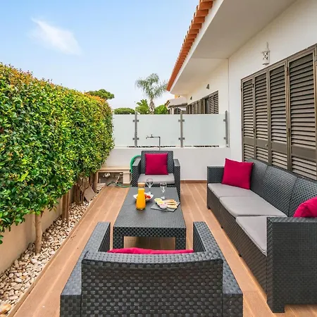 Holiday home Sunshine House