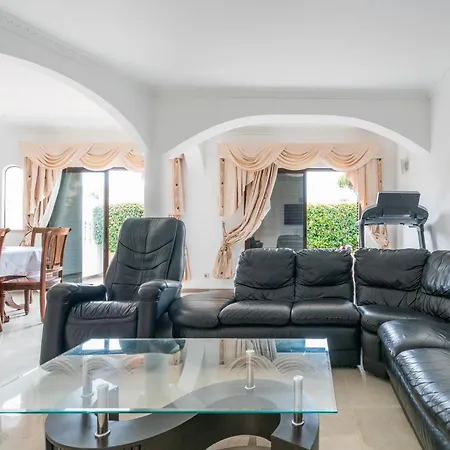 Vakantiehuis Sunshine House *